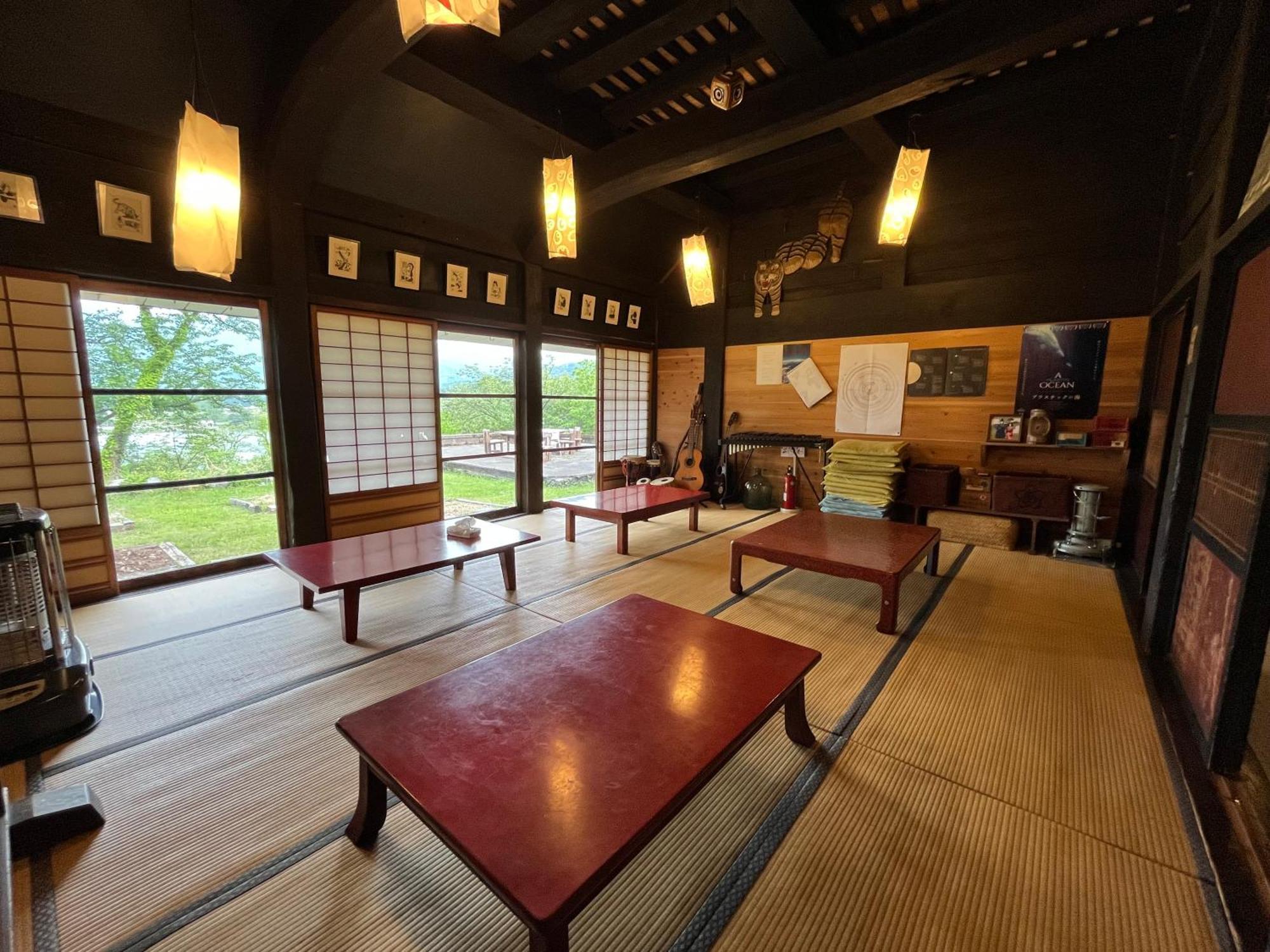 Guesthouse Kazura Nanto Екстериор снимка
