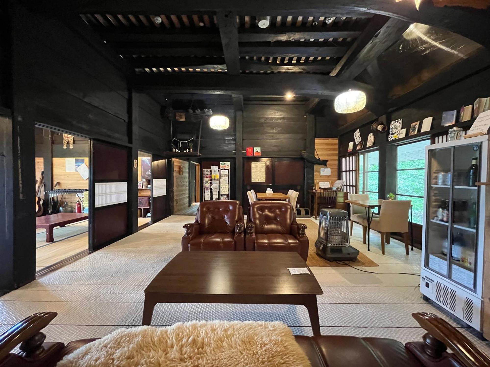 Guesthouse Kazura Nanto Екстериор снимка