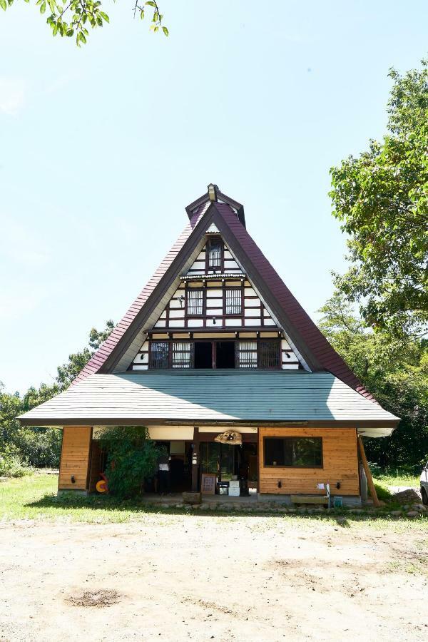 Guesthouse Kazura Nanto Екстериор снимка