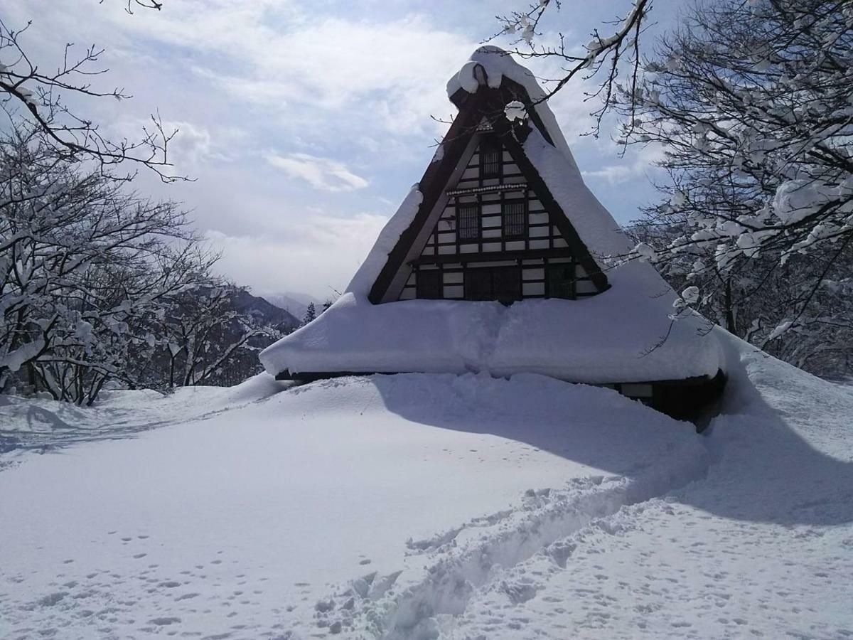 Guesthouse Kazura Nanto Екстериор снимка