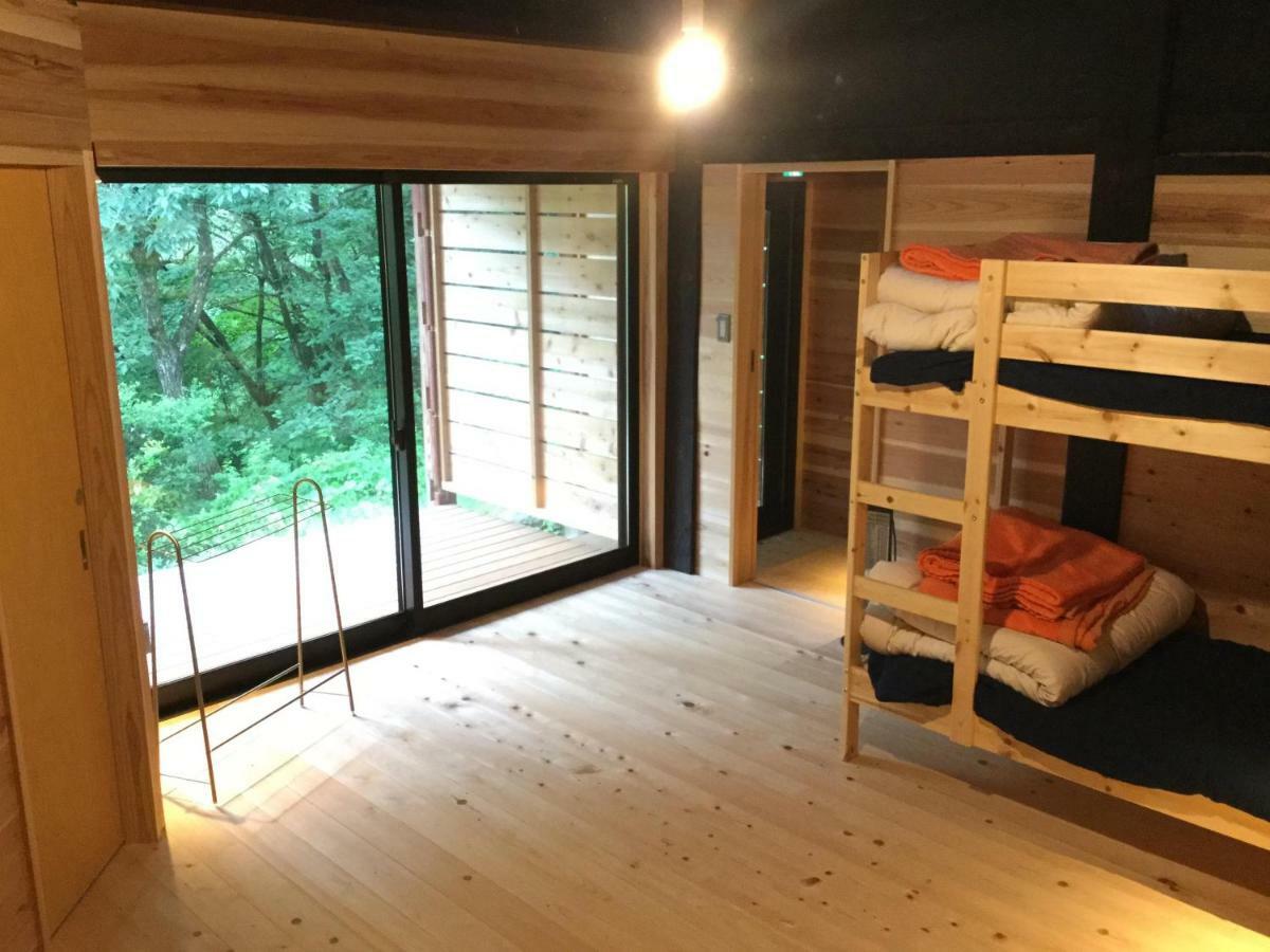 Guesthouse Kazura Nanto Екстериор снимка